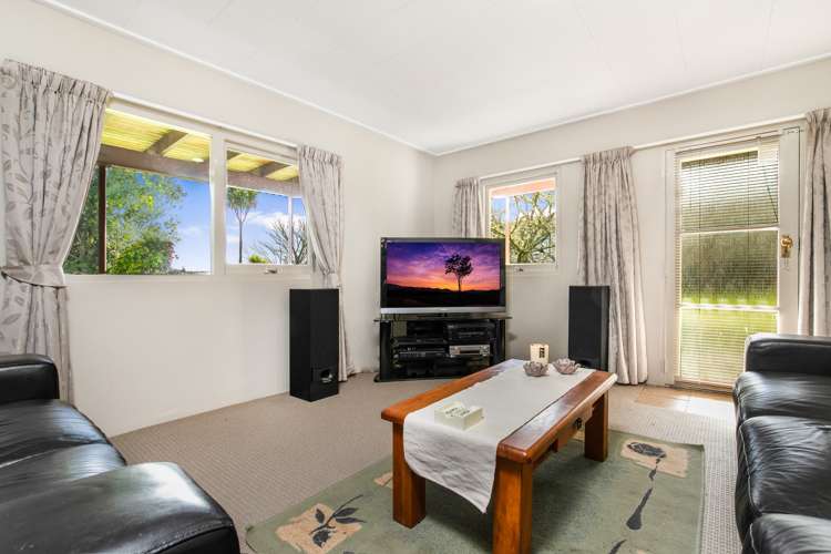 9 Seakens Way Glen Eden_14