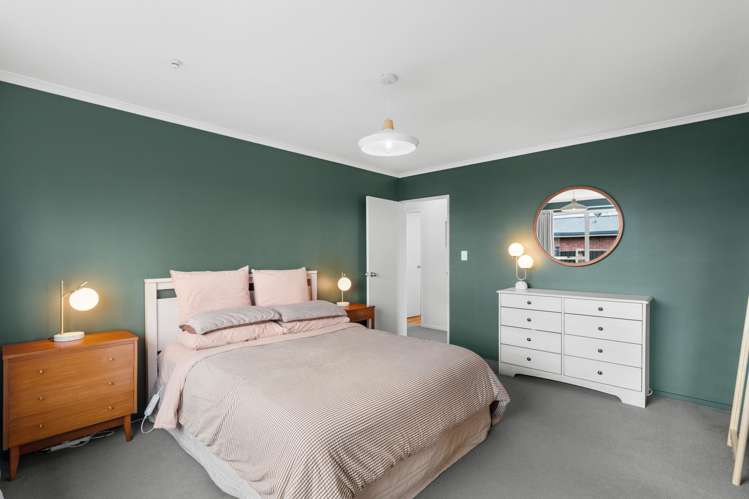 123 Gilberthorpes Road Hei Hei_11