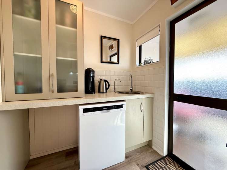 58 Bow Street Raglan_7