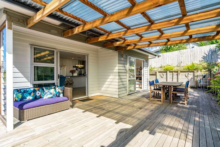 11 Seabreeze Road Mangawhai Heads_11
