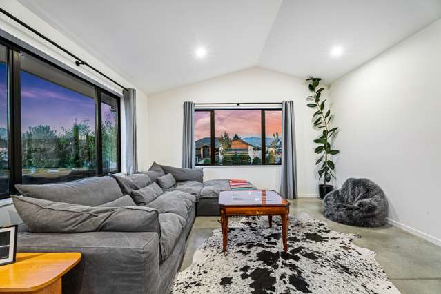 5 Tahi Street Albert Town_1