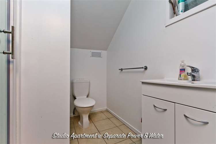 8 Coroglen Avenue Birkenhead_13