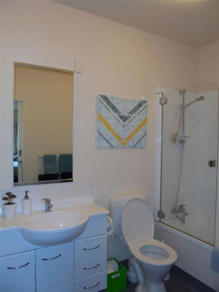 302/72 Herald Street Berhampore_6