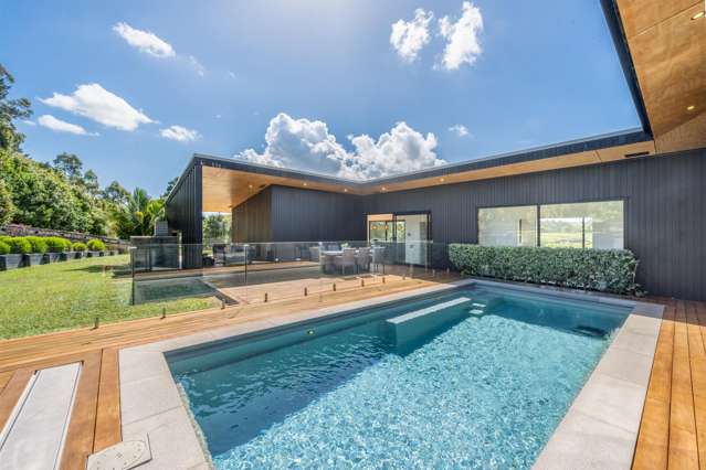 Resort-Style Elegance in Whitford