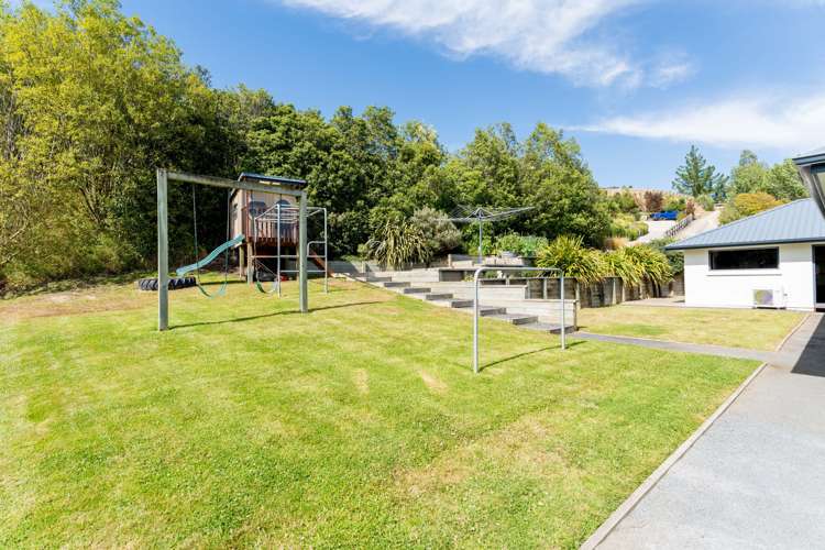 232 Gladstone Road North Mosgiel_23