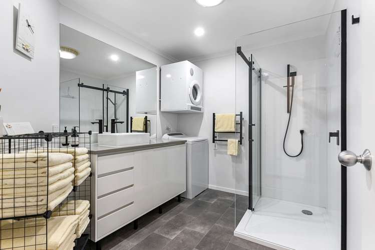 2/15 Harbour View Road Te Atatu Peninsula_12