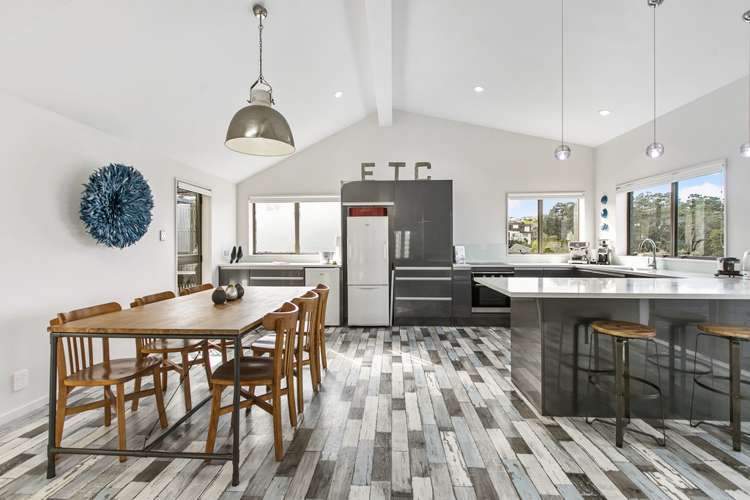 75 Rosecamp Road Beach Haven_12