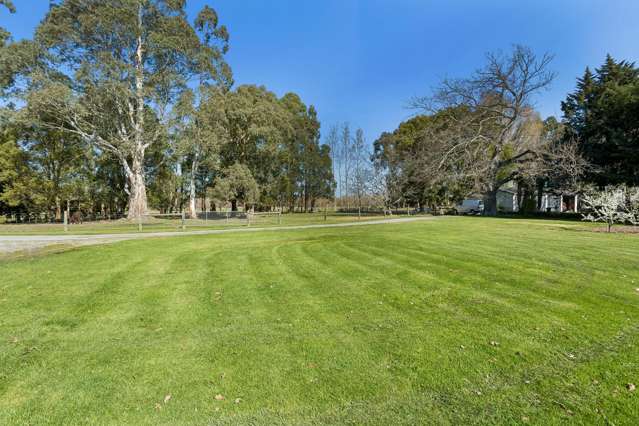 Where Established Beauty… Meets Perfect Location…