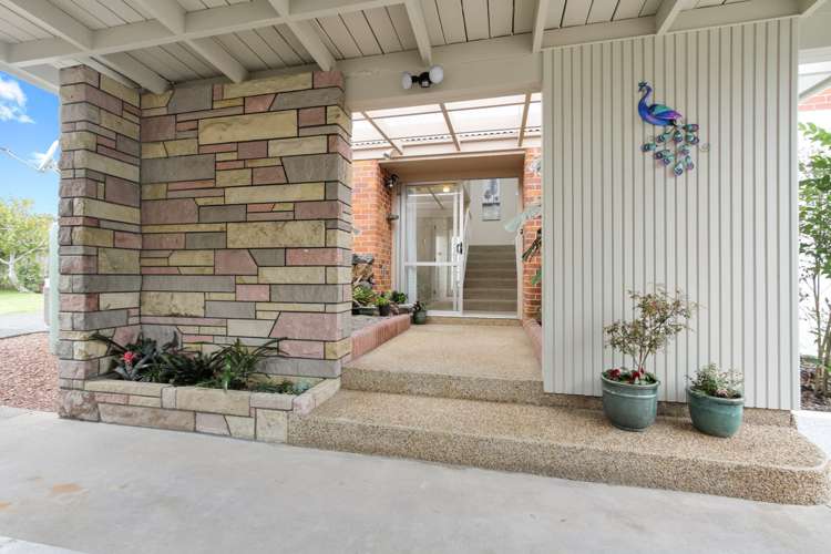 82 Royal View Road Te Atatu South_13