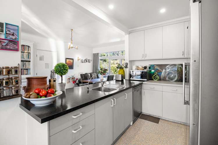 28 Carrington Street New Plymouth Central_8