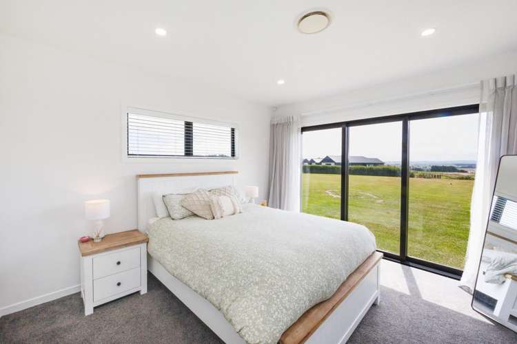 2 Mataki Lane Halcombe_16