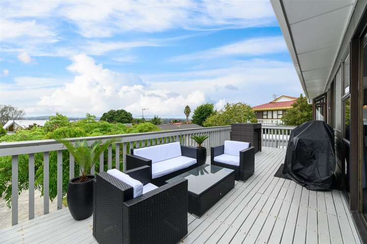 207 Te Atatu Road Te Atatu South_8