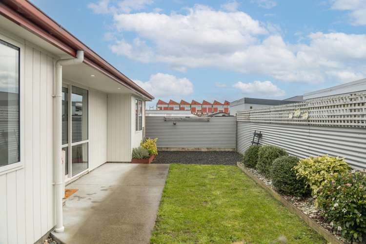 22 Lowe Street Avenal_15