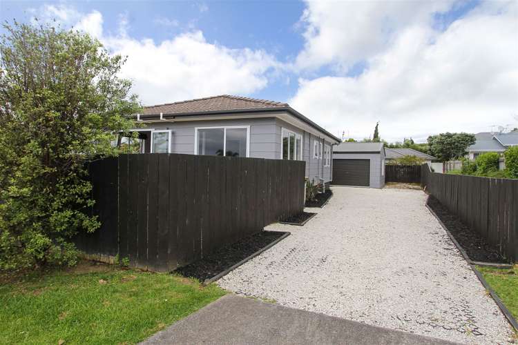 25 Crispe Road Clarks Beach_17