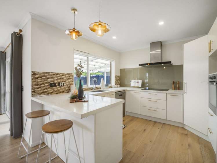 27 Teelin Place Flat Bush_5