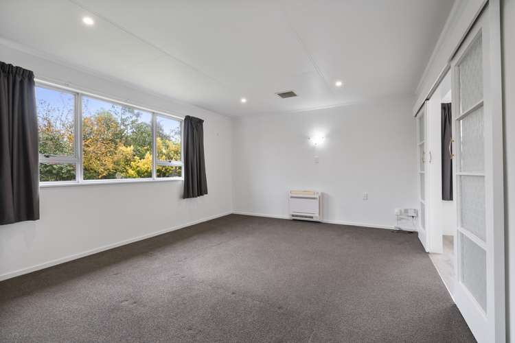 28 Pinedale Parade Milson_9