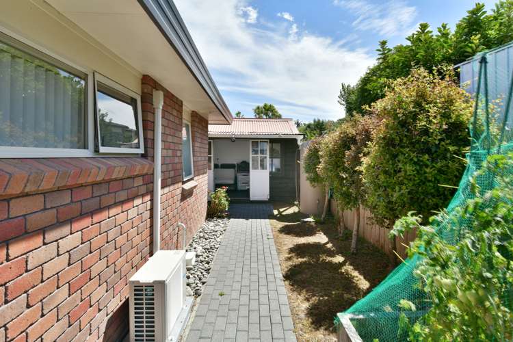 110 Lakeside Drive Orewa_19