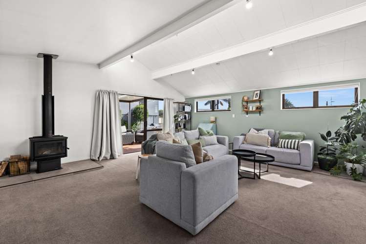 5 Gavin Black Street Meeanee_13