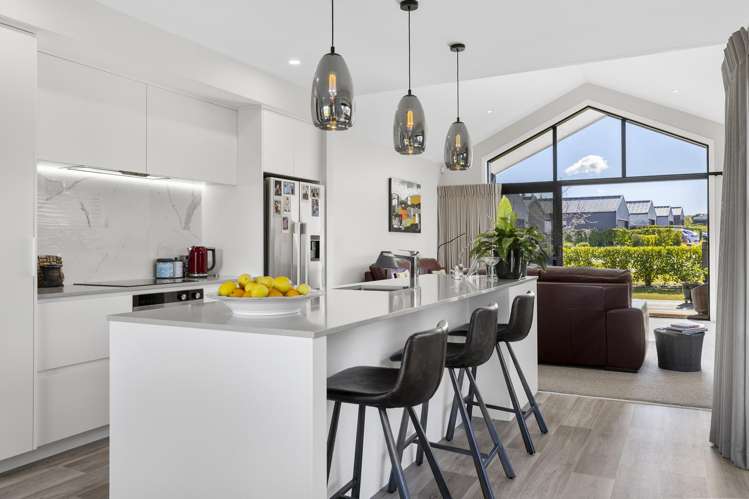 6 Sorrento Drive Rangatira Park_1