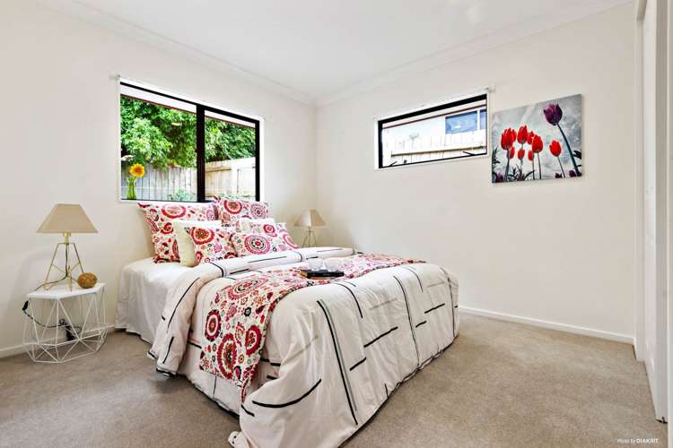 241a Royal Road Massey_13