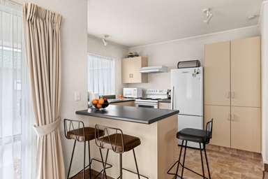 3/2 Anzac Avenue_2