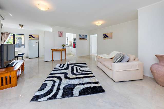 2/15 Leven Lane Totara Heights_3