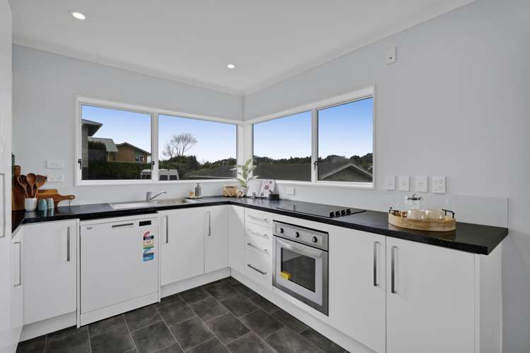 10 Fairview Place Westown_7