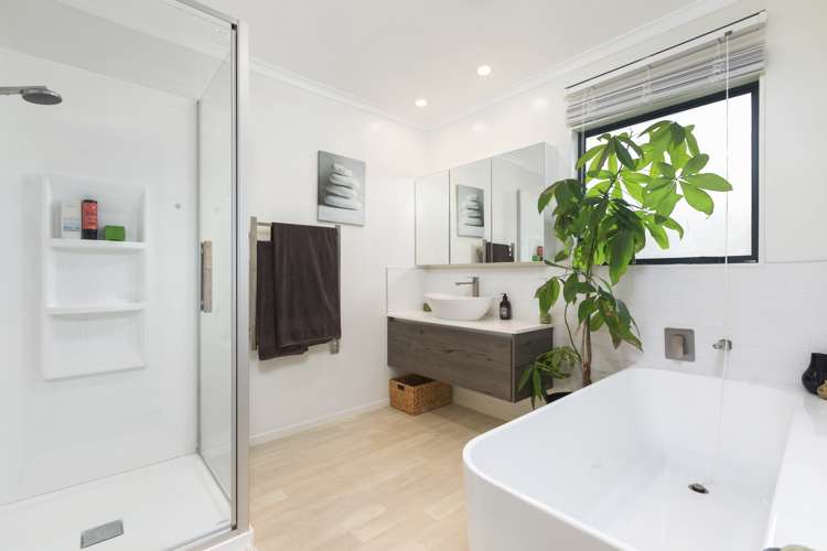 31 Philomel Crest Welcome Bay_12