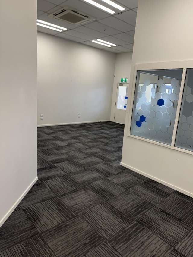 405-407 King Street North Hastings_1