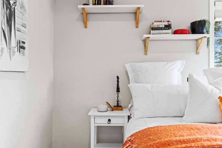 57 Amberley Avenue Te Atatu South_21