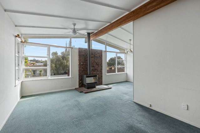 2 Coburg Street Henderson_4