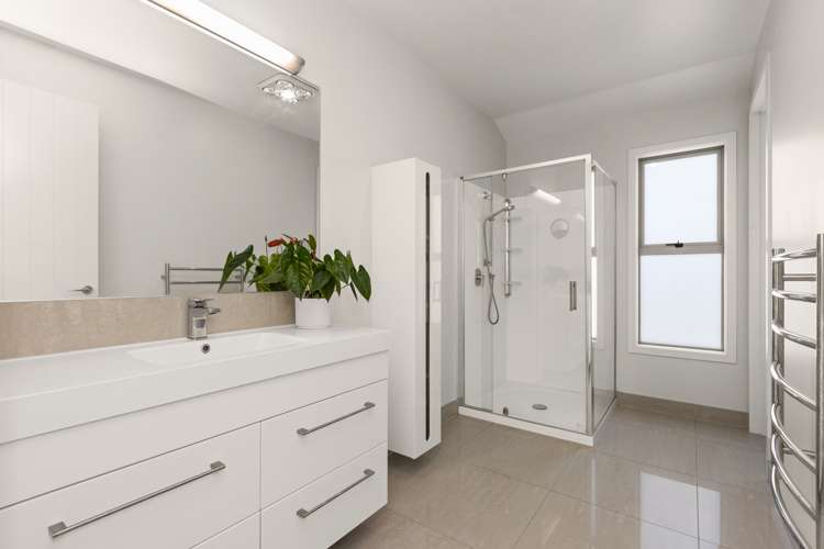 12 Wanaka Place Poraiti_14