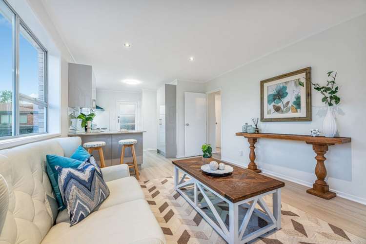 2/17 Roberts Road Te Atatu South_6