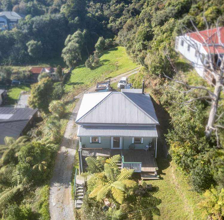 87 Fox Street Cobden_17