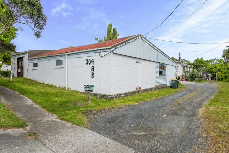 304 Glengarry Road Glen Eden_9