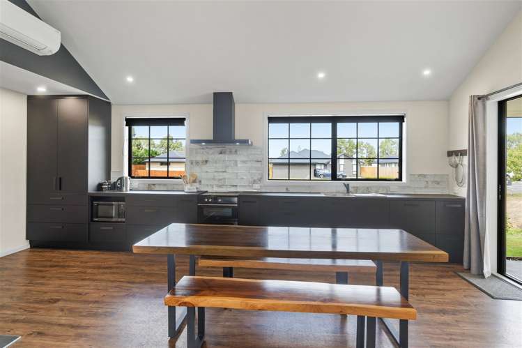 17 Cedric Place Darfield_5