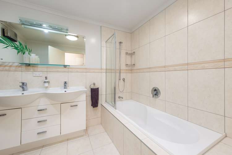 3 Serrita Avenue Sunnyhills_20