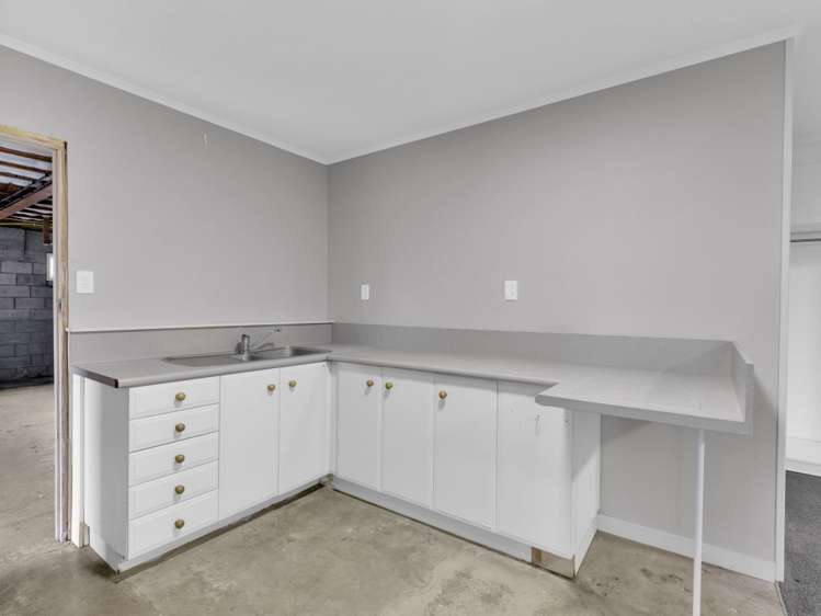 39 Springfield Crescent Enderley_8