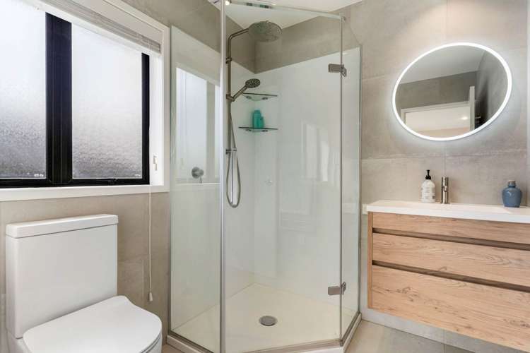 26 Macnean Drive East Tamaki Heights_15