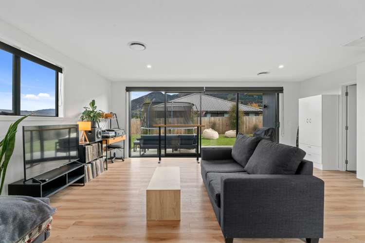 24 Woodpecker Street Lake Hawea_13