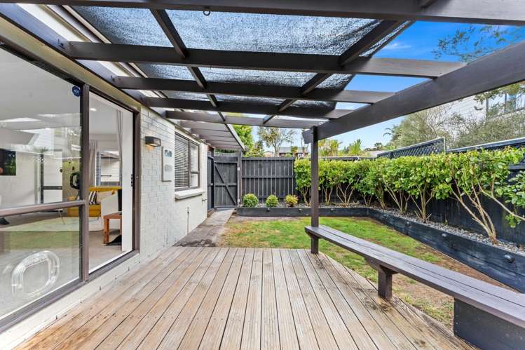 2/1B Eugenia Rise Totara Heights_11