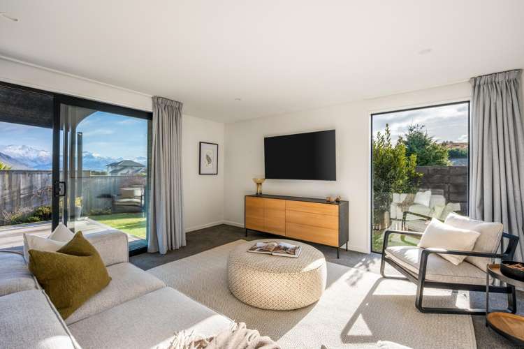 251 Aubrey Road Wanaka_11