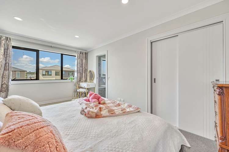 46 Donegal Park Drive Flat Bush_17