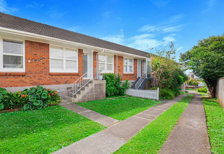 2/38 Jutland Road Hauraki_9