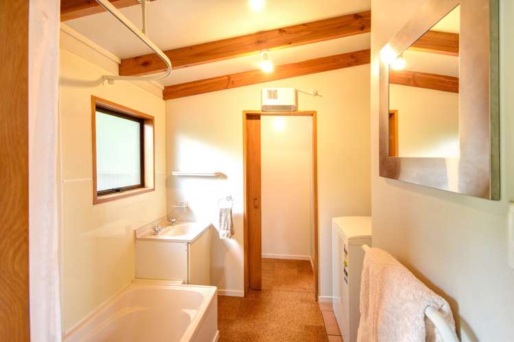 26 Camp Street Broad Bay_13