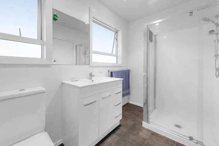 15 Frensham Crescent Woolston_18