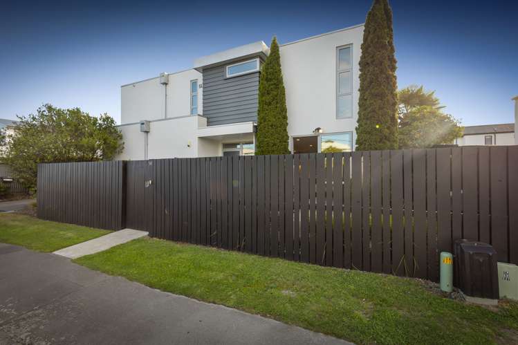 547 Barbadoes Street_2