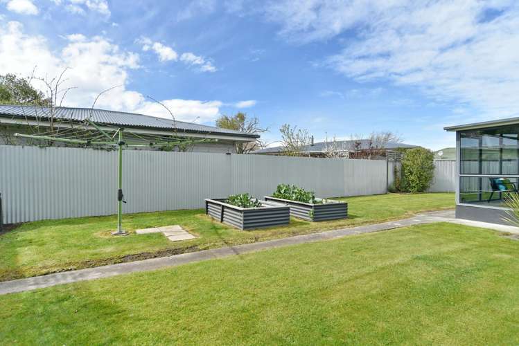 7 Barclay Place Burwood_32