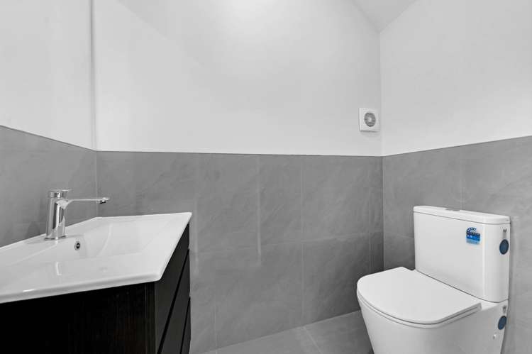 8 Murray Grey Lane Papakura_10