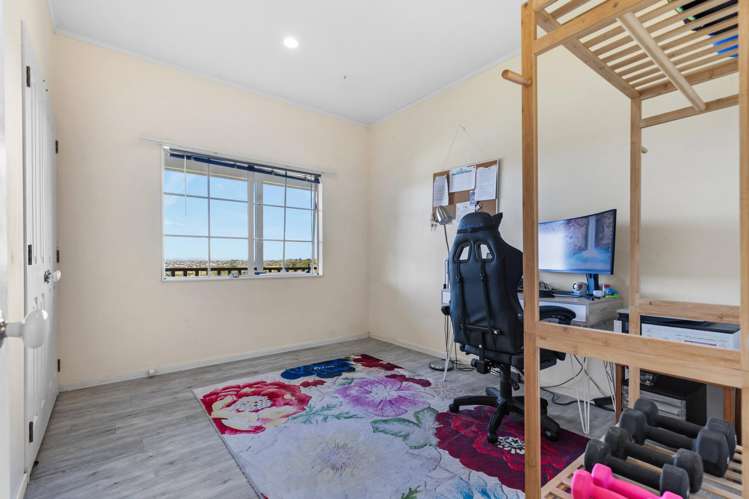 23 Waitakere Road Waitakere_20